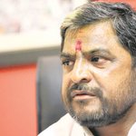 Raju Shetti opposes area development tax on sugarcane farmers