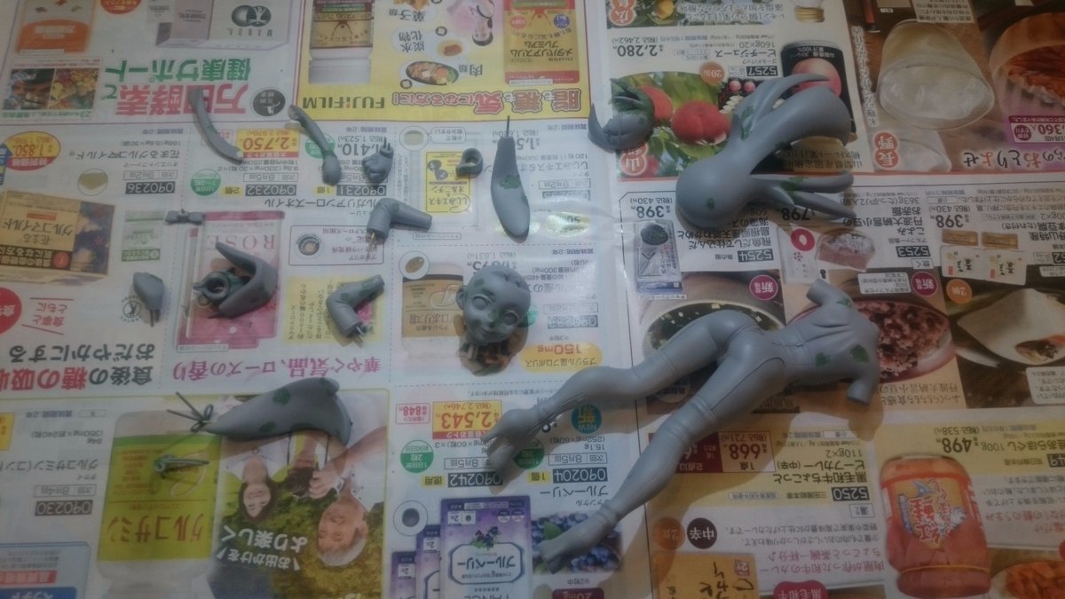 昨夜のサフの結果を踏まえ、早速修正開始。初めてのラッカーパテです。#俺妹 #俺の妹がこんなに可愛いわけがない #高坂桐乃 昨夜のサフの結果を踏まえ、早速修正開始。初めてのラッカーパテです。#俺妹 #俺の妹がこんなに可愛いわけがない #高坂桐乃