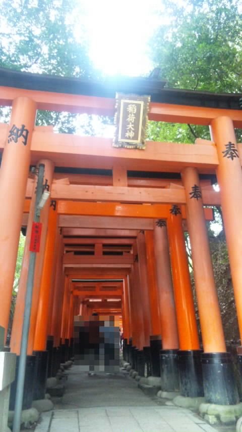 クマくん探しながから、いなり こんこん・・・鳥居通るの疲れたぁ 文考えてたら次着いたけど クマくん探しながから、いなり こんこん・・・鳥居通るの疲れたぁ 文考えてたら次着いたけど