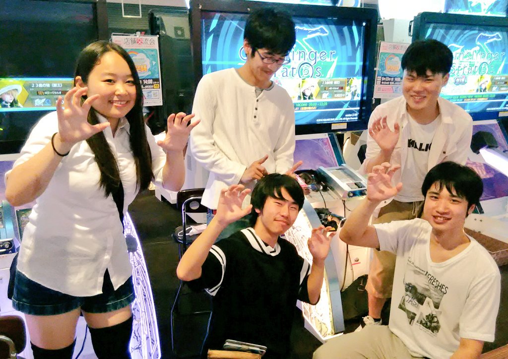 【ガンスト天空杯決着!】本日開催された公式店舗大会に参加された皆様、お疲れ様でした!総勢36名9チームの頂点に輝いたのは 【ガンスト天空杯決着!】本日開催された公式店舗大会に参加された皆様、お疲れ様でした!総勢36名9チームの頂点に輝いたのは