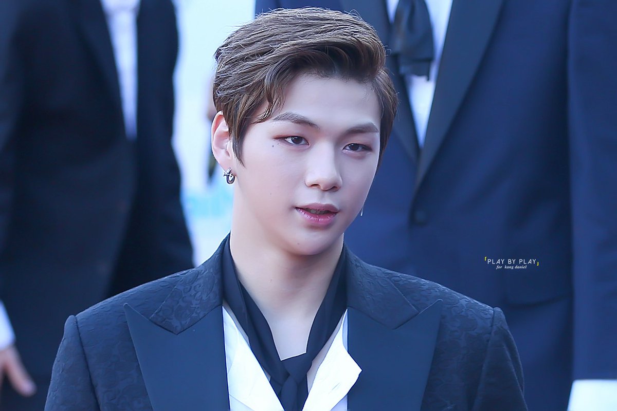 Wanna One 워너원 강다니엘 박지훈 이대휘 KANGDANIEL 윤지성 playbyplay1210