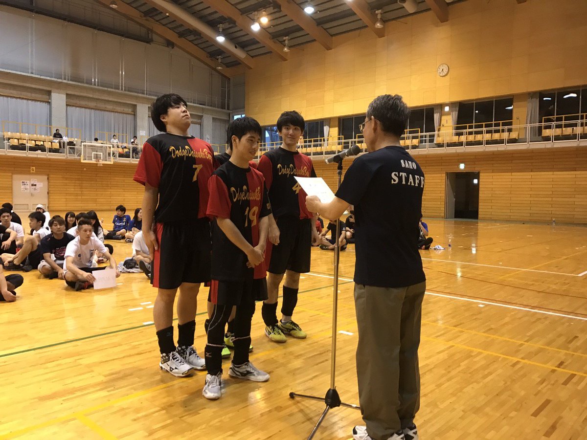 DDBとLBさんの合同チーム3位✨楽しかったし、調子良かったし最高だった!!!アタックもキャッチもカットも外野もこのまま DDBとLBさんの合同チーム3位✨楽しかったし、調子良かったし最高だった!!!アタックもキャッチもカットも外野もこのまま