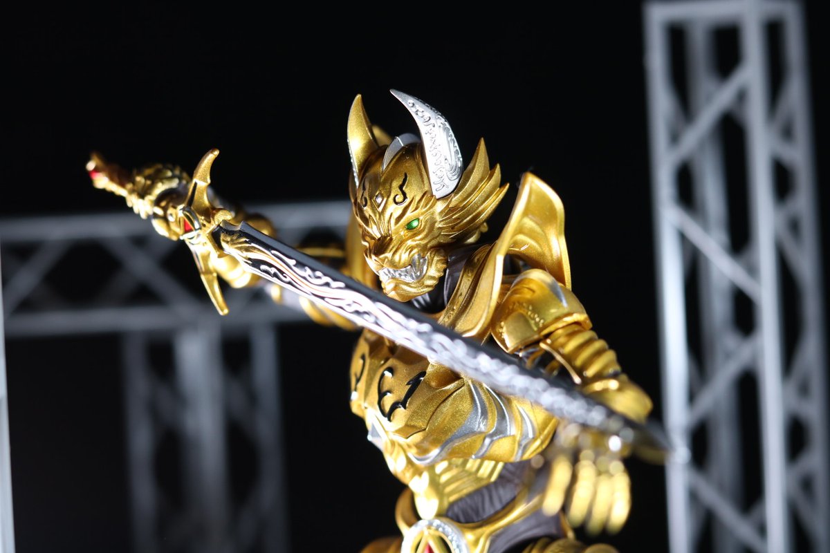 ホラーを狩る事に黄金の輝きを取り戻す牙狼#魔戒写真館#フィギュアーツ写真部#フィギュア撮影友の会 ホラーを狩る事に黄金の輝きを取り戻す牙狼#魔戒写真館#フィギュアーツ写真部#フィギュア撮影友の会