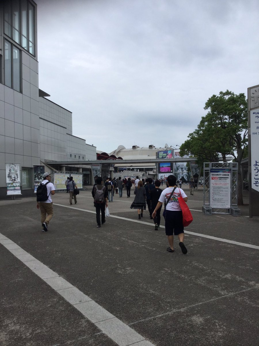 東京ゲームショー、リトルウィッチアカデミアの生放送終わりました!みんな優しい。感想はまた後でね!写真は行きと帰りの風景。 東京ゲームショー、リトルウィッチアカデミアの生放送終わりました!みんな優しい。感想はまた後でね!写真は行きと帰りの風景。