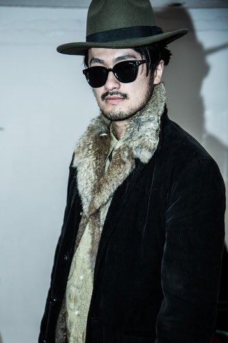 SHIROBAKOヤクザニキのアー写がモジャによって撮影されました。モジャありがとう! SHIROBAKOヤクザニキのアー写がモジャによって撮影されました。モジャありがとう!