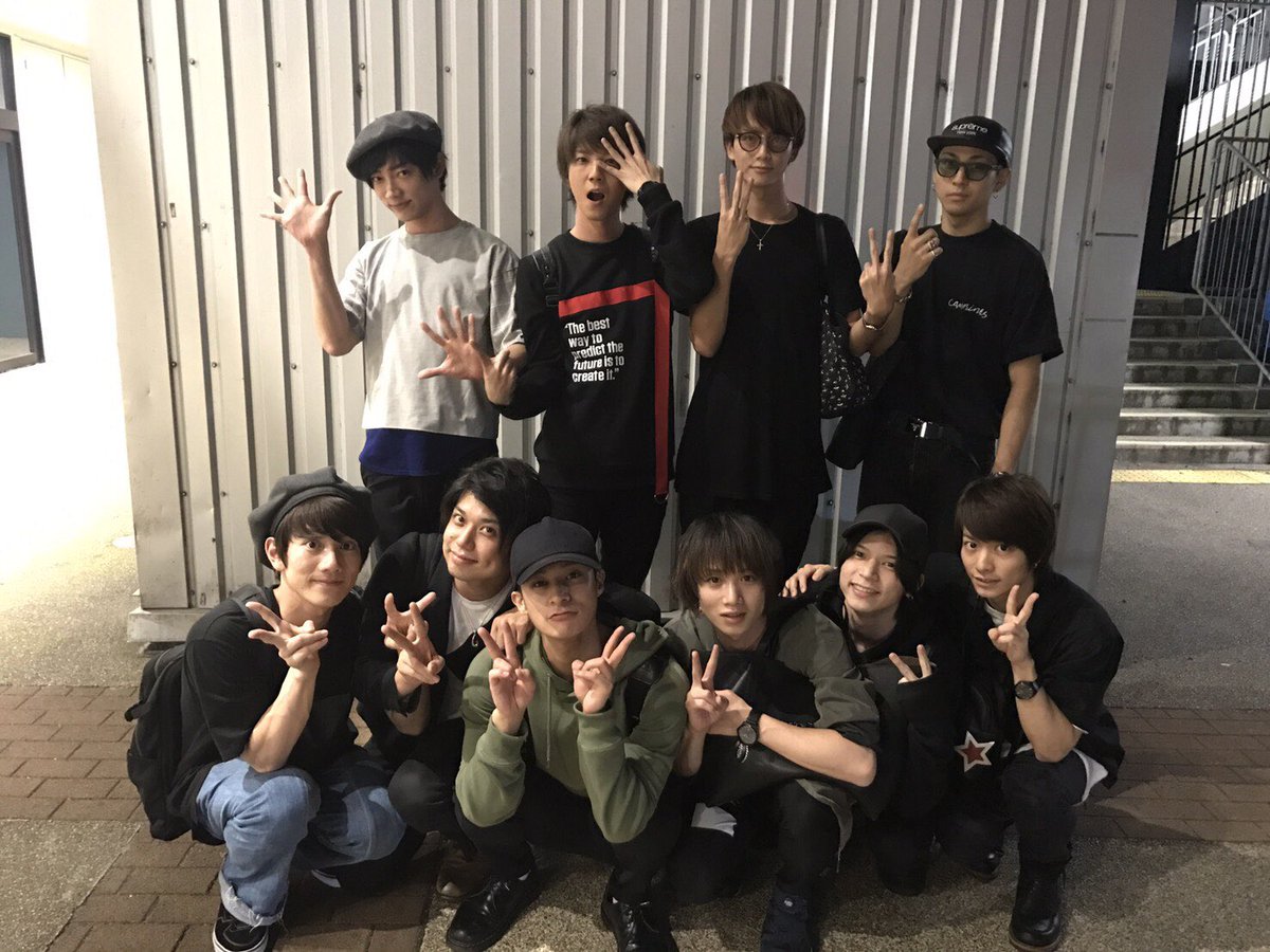 楽しみ楽しみ😁おそ松さんは、大変だったけど、楽しい思い出しかない。って事でお家に帰ろー。おやすみなさい😌 楽しみ楽しみ😁おそ松さんは、大変だったけど、楽しい思い出しかない。って事でお家に帰ろー。おやすみなさい😌