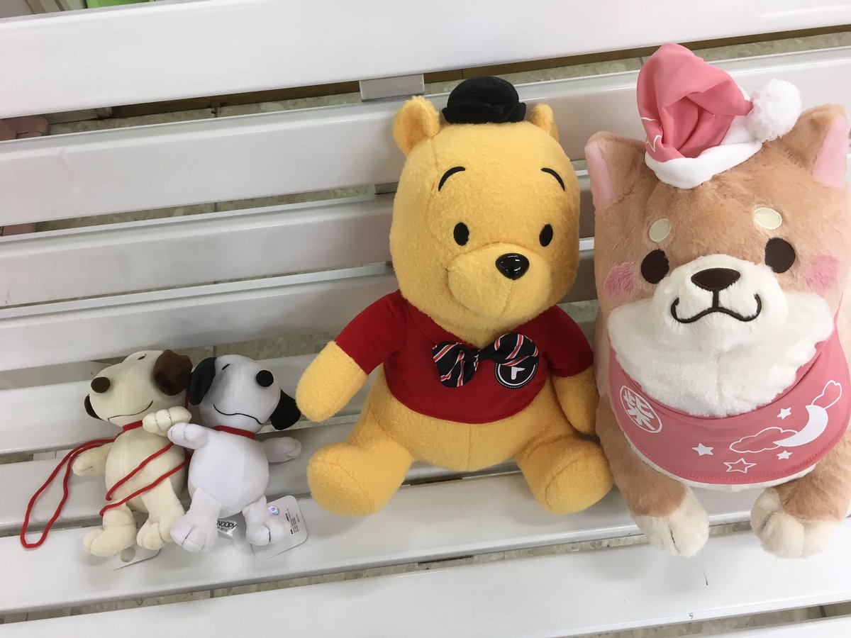 免許の更新待ちに暇つぶし。右から200円、300円、200円、300円。久しぶりにポケモン以外取ったわ。スヌーピー?が頭 免許の更新待ちに暇つぶし。右から200円、300円、200円、300円。久しぶりにポケモン以外取ったわ。スヌーピー?が頭
