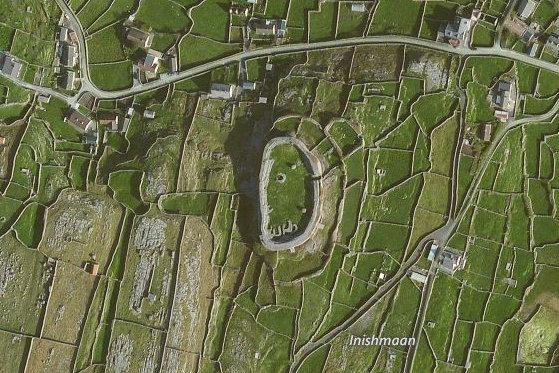 RT @irarchaeology: 1/3 The great stone fort at Dún Chonchúir, Inishmaan,The Aran Islands (Bing maps) https://t.co/Lp5cqgaB7p