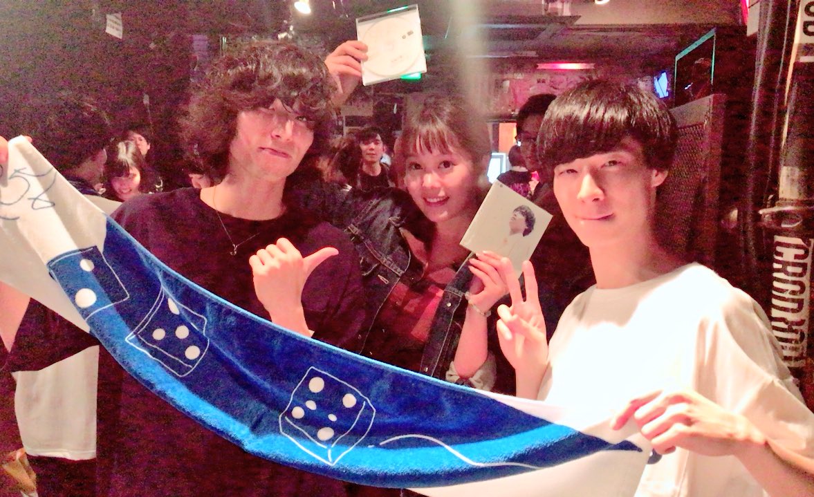 昨日はお仕事のあと、アニメ「カイトアンサ」の主題歌を歌っていた#256 さんの初ワンマンライブを観させていただきました( 昨日はお仕事のあと、アニメ「カイトアンサ」の主題歌を歌っていた#256 さんの初ワンマンライブを観させていただきました(