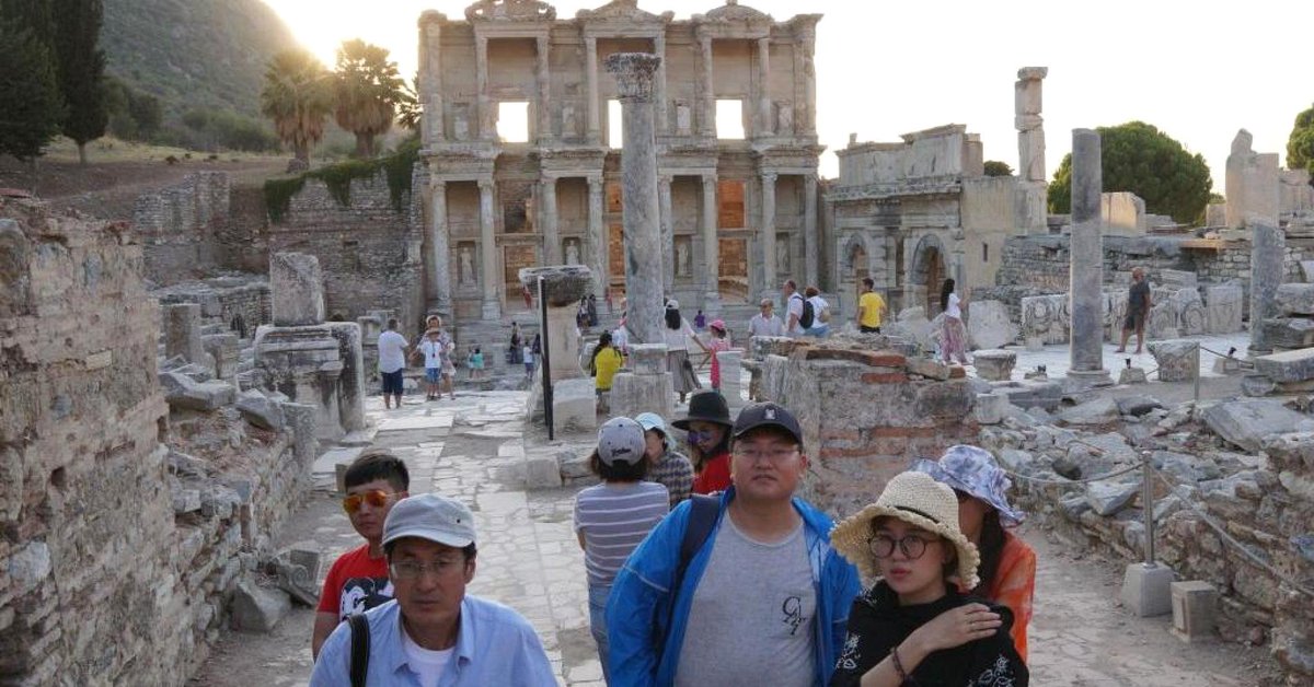 Watch out, Paris: Here are the new favorites for Chinese tourists — and their money