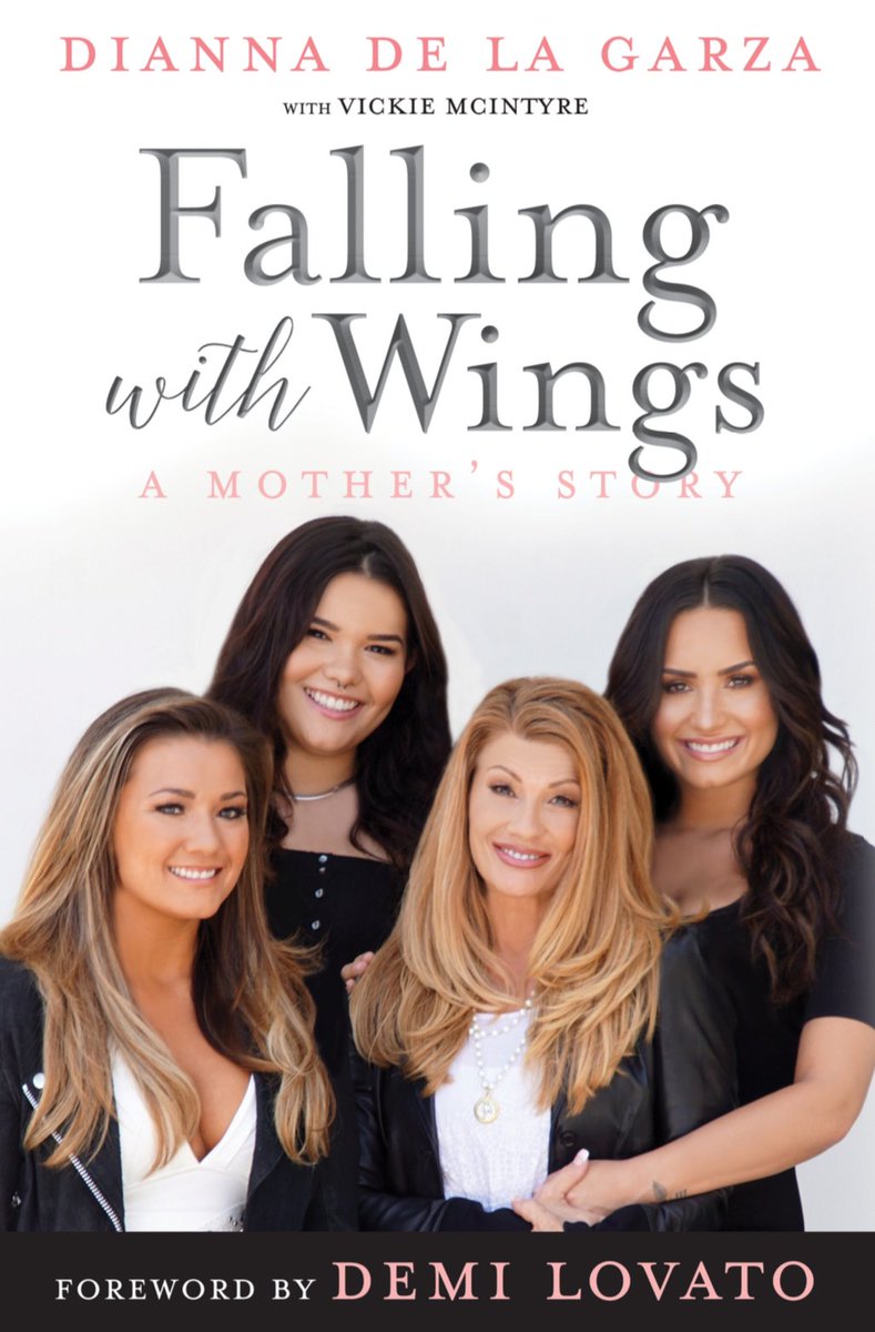 Congrats on your new book mom!!! So proud of you @DiannaDeLaGarza ???????????? #FallingWithWings https://t.co/DsUrXtb0KJ https://t.co/ZLqOCR6xgQ