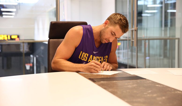 Travis Wear
