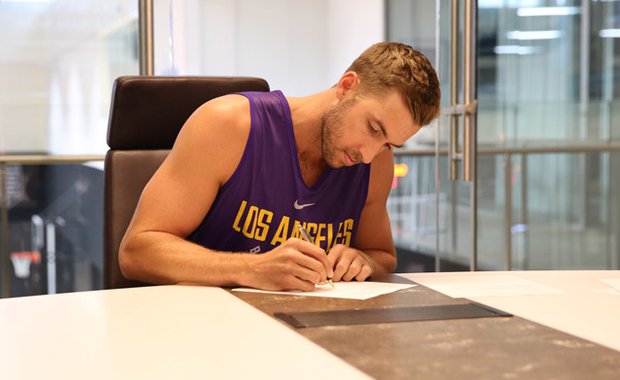 Travis Wear