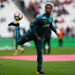 Sakho's last-gasp goal gives West Ham victory
