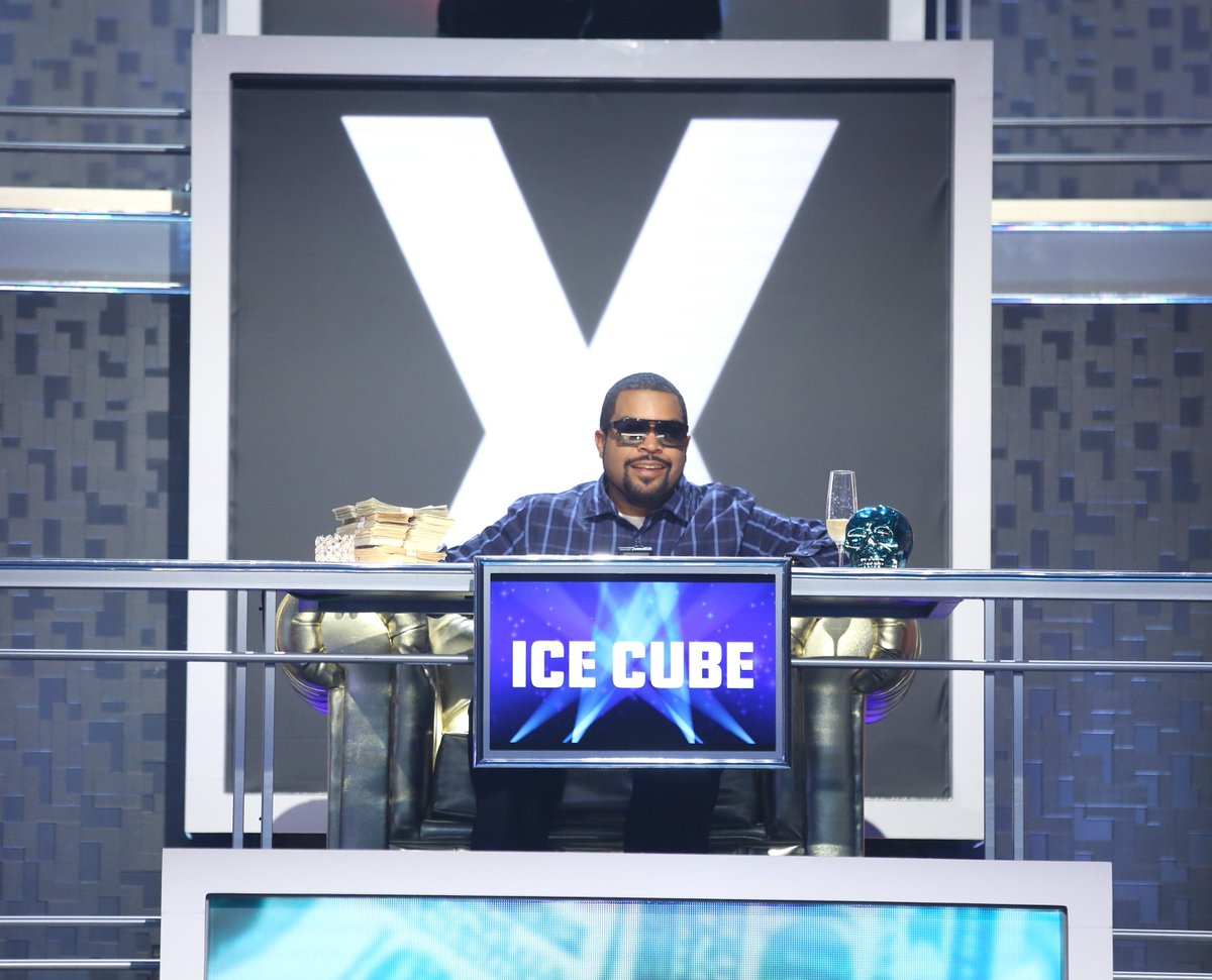 It’s goin down in the squares tonight. Tune in to @VH1 at 9/8c for all new episodes of #HipHopSquares. https://t.co/dLeQiczoh8