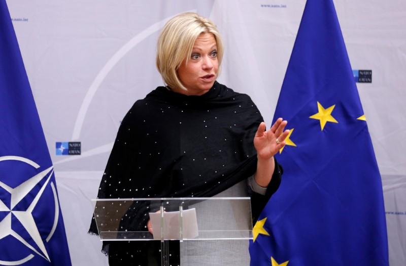 Dutch defense minister resigns over peacekeepers' deaths in Mali