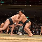 DLWwTnpU8AADvOM.jpg:thumb