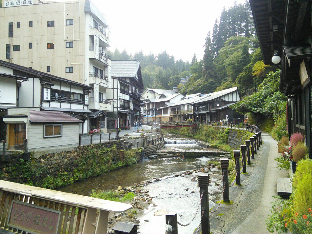 朝の銀山温泉街。明るい時の町並みも良い。 #銀山温泉 #古山閣 #ガーリッシュナンバー 朝の銀山温泉街。明るい時の町並みも良い。 #銀山温泉 #古山閣 #ガーリッシュナンバー
