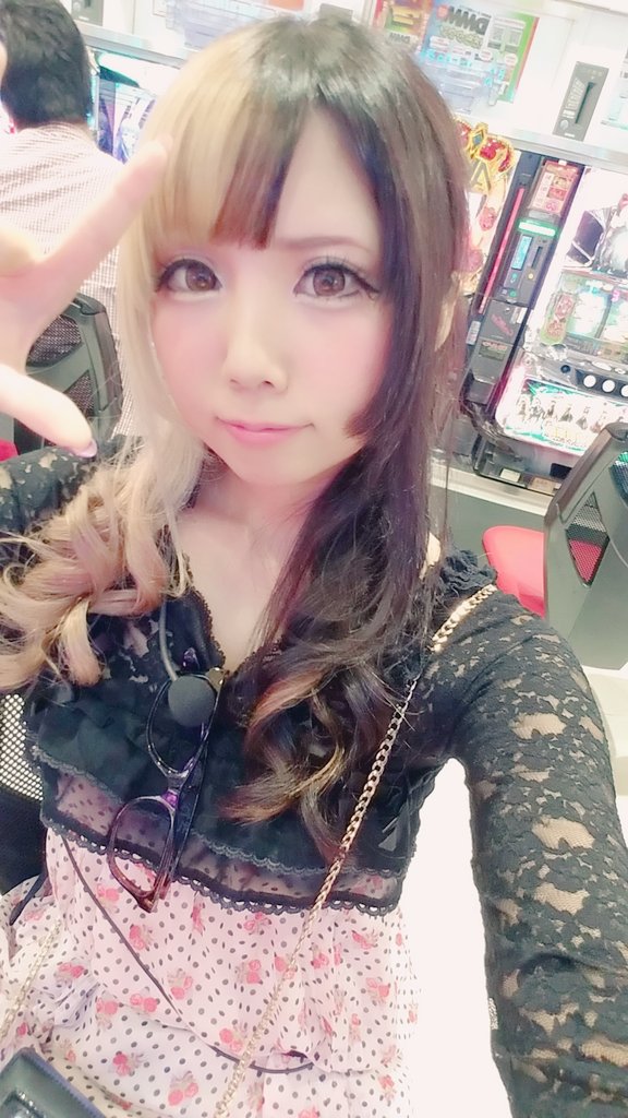 いまから日の丸五井駅西口店さんにて実戦開始👾ウィッチクラフトワークス打たせていただきます…ww😳 いまから日の丸五井駅西口店さんにて実戦開始👾ウィッチクラフトワークス打たせていただきます…ww😳