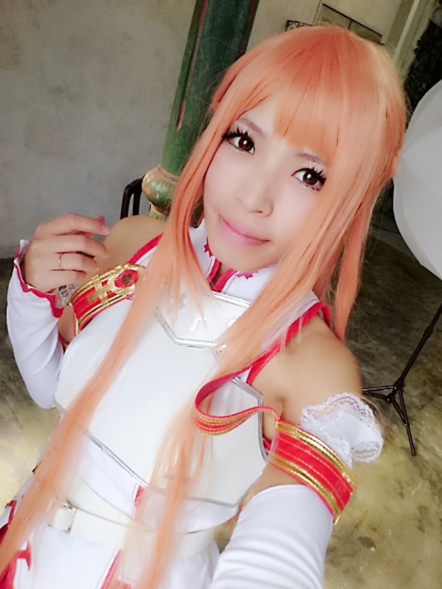 今日は血盟アスナです(*´∇`*)かっこいいの撮ってもらった!クロスアンジュにお着替えする♪ 今日は血盟アスナです(*´∇`*)かっこいいの撮ってもらった!クロスアンジュにお着替えする♪