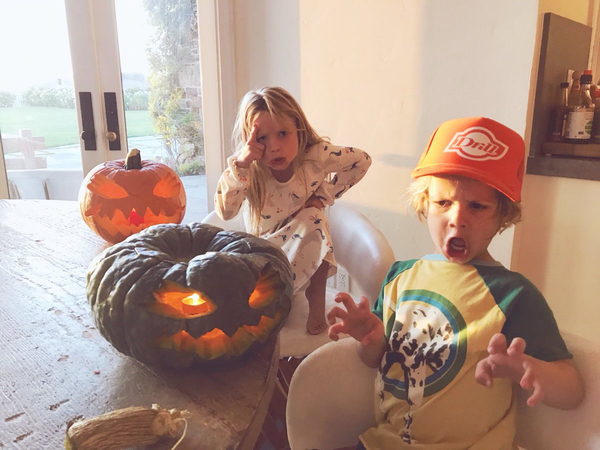 I ain't scared of no ghost!! #October #Halloween #Ghostbusters #mykidsareeverything ???? https://t.co/3jf9Bi6k0F