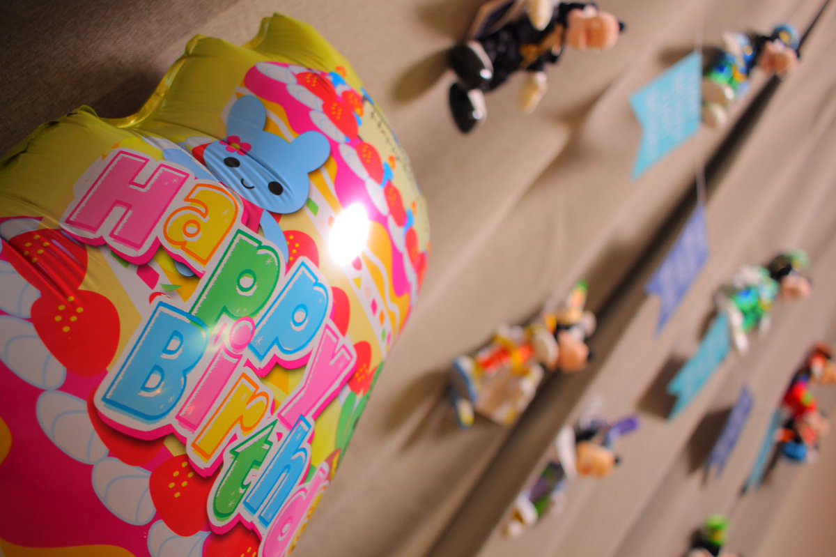 仕事帰りにそのままささみさん家にお泊まりの予定が、まさかの私の誕生日パーティーだった!!あねもりさんもいてマジびっくりし 仕事帰りにそのままささみさん家にお泊まりの予定が、まさかの私の誕生日パーティーだった!!あねもりさんもいてマジびっくりし