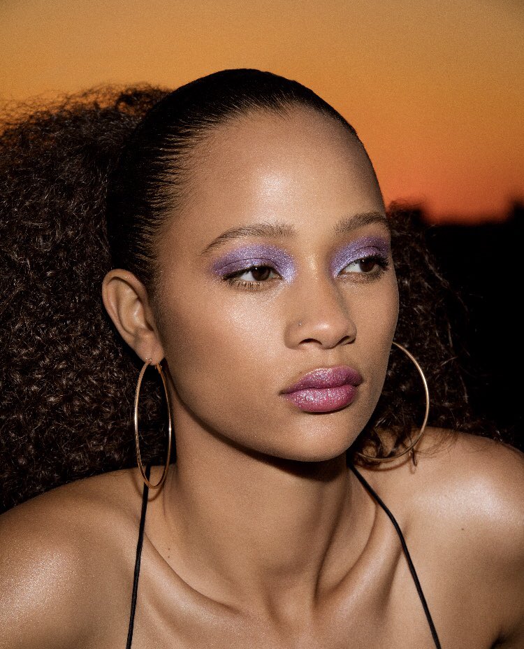 Three more nights... #GALAXYCOLLECTION #Fridaythe13th @fentybeauty https://t.co/XK5QyiFN2q