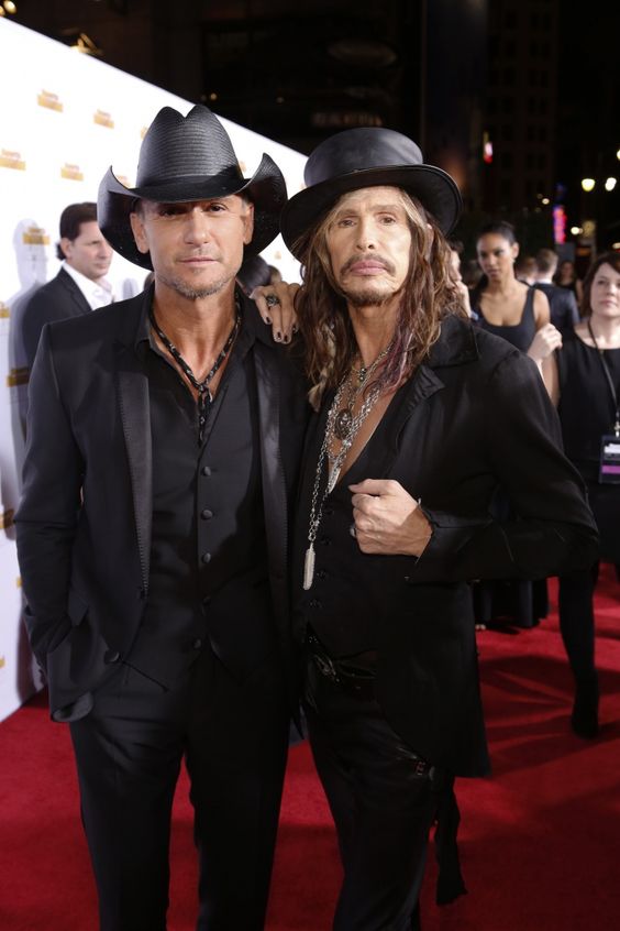 RT @TheTimMcGraw: With @IamStevenT at the @SInow Swimsuit's 50 Years Of Beautiful celebration
#TeamMcGraw https://t.co/rEmIYBW2IC