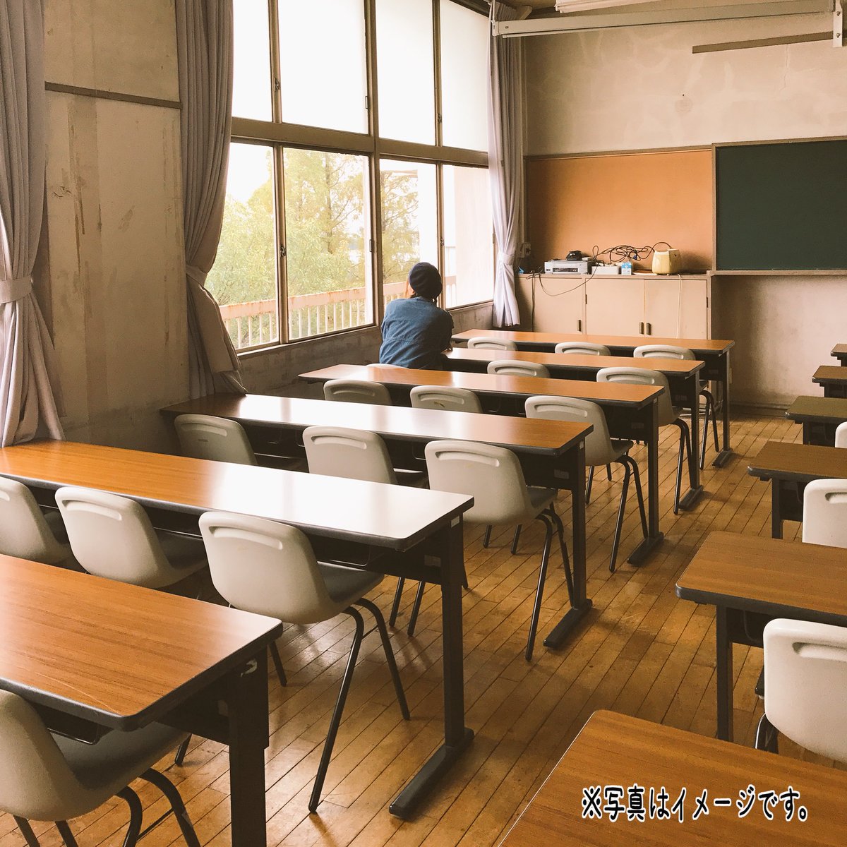 今日は至大祭ありがとうございました🌈初の学祭楽しかったです!!写真は黄昏アオハライドりさ(適当) 今日は至大祭ありがとうございました🌈初の学祭楽しかったです!!写真は黄昏アオハライドりさ(適当)