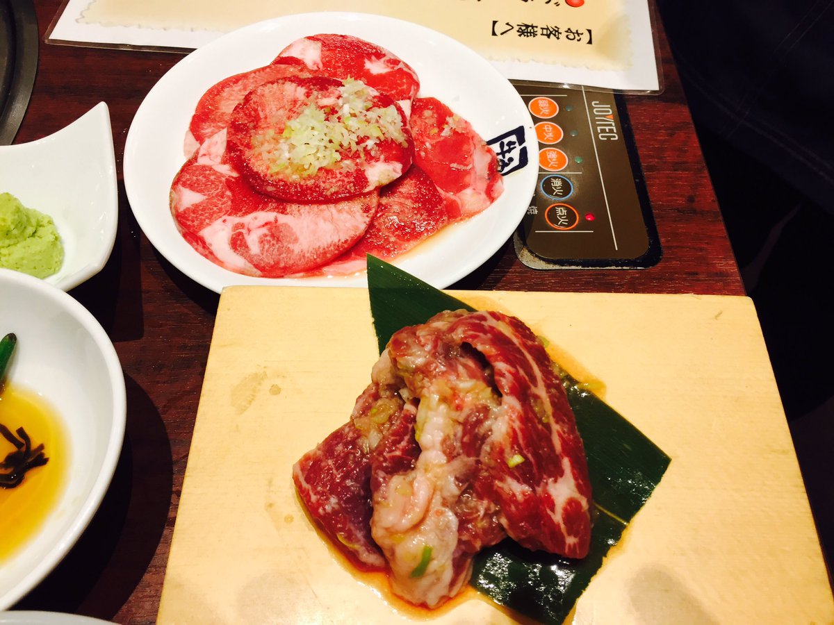 どうしてだろう…牛角に来る度に「浦安鉄筋家族」のノムさん(大食い美少女)が乗り移るのは。最初はね、ノムさん嫌いだったんで どうしてだろう…牛角に来る度に「浦安鉄筋家族」のノムさん(大食い美少女)が乗り移るのは。最初はね、ノムさん嫌いだったんで