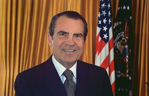 RT @BrettPransky: THREAD: ???? Sometimes I wonder what it would be like if Nixon had a Twitter account. ???? 1/22 https://t.co/jxCfspgTOJ