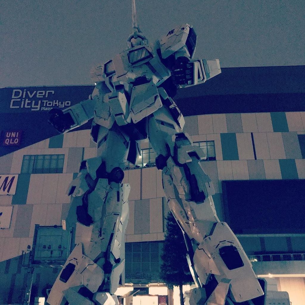 こんな時間にガンダムさん#ガンダム #ユニコーンガンダム こんな時間にガンダムさん#ガンダム #ユニコーンガンダム
