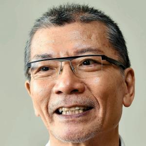 アウトレイジ、この人がリアル病気で完全に迫力を失っており、だがしかし、だからこそ今まで優しいイメージの人が怖い役をやって アウトレイジ、この人がリアル病気で完全に迫力を失っており、だがしかし、だからこそ今まで優しいイメージの人が怖い役をやって