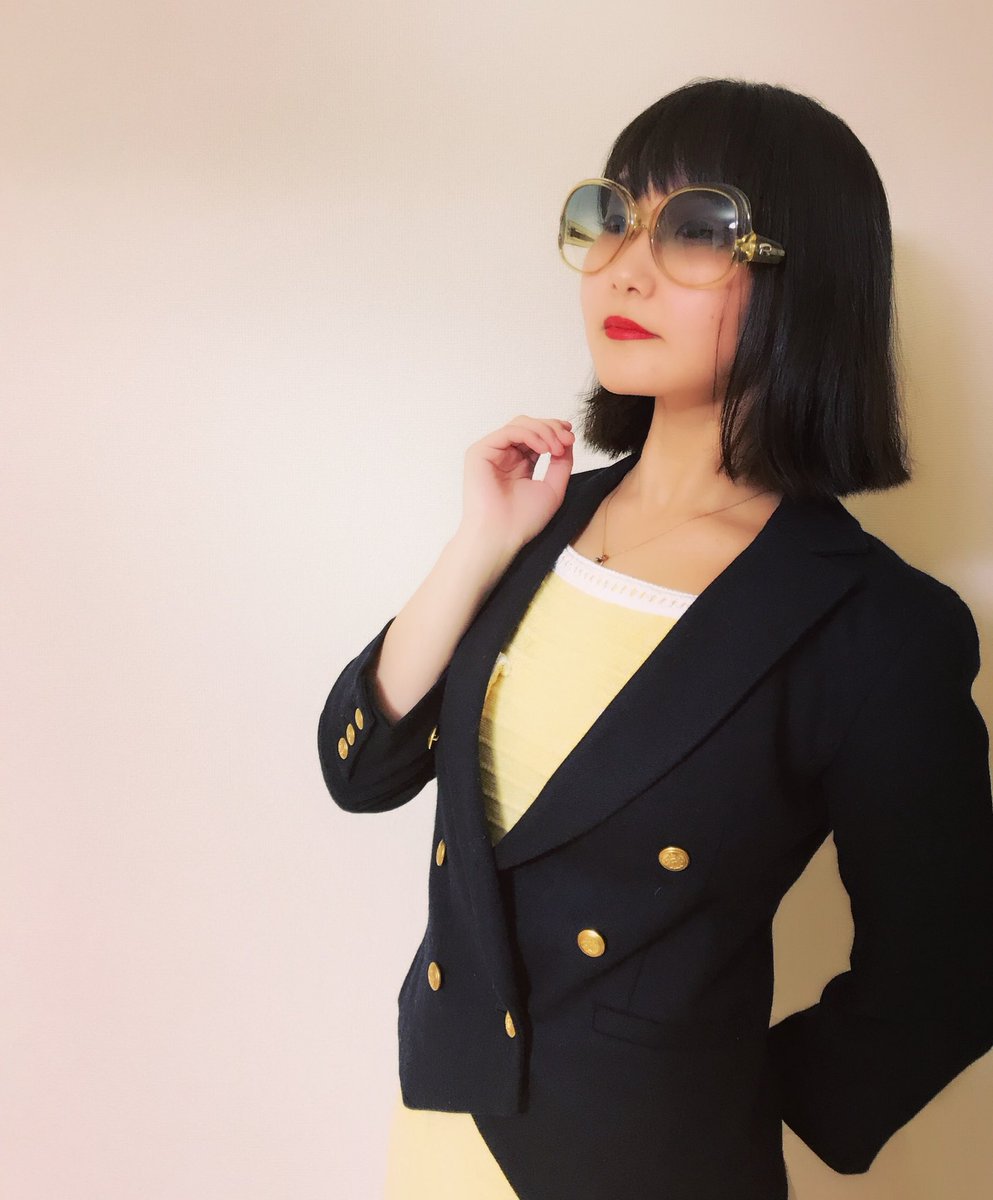 VALU JAPANの時の私!当時の万博衣装になりそうなくらいの色の組み合わせが欲しかったけど難しいナ…(実際見ると黄色 VALU JAPANの時の私!当時の万博衣装になりそうなくらいの色の組み合わせが欲しかったけど難しいナ…(実際見ると黄色