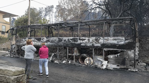 Portugal wildfires kill 27; 4 dead across border in Spain