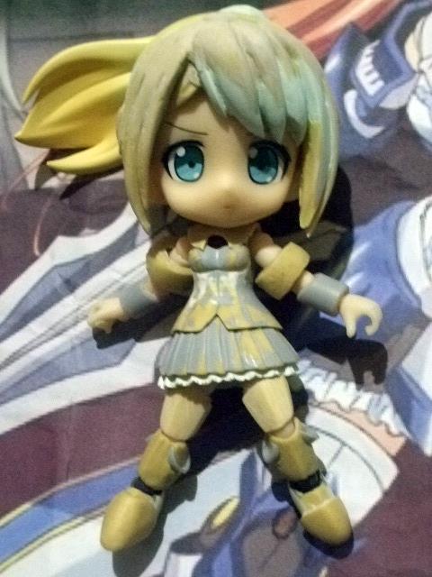 現在の進行状況報告・・・服のフリルむずい・・\ ;∀;/・・作っては削っての繰り返し。とりあえず腿の角出しと髪の毛を進め 現在の進行状況報告・・・服のフリルむずい・・\ ;∀;/・・作っては削っての繰り返し。とりあえず腿の角出しと髪の毛を進め