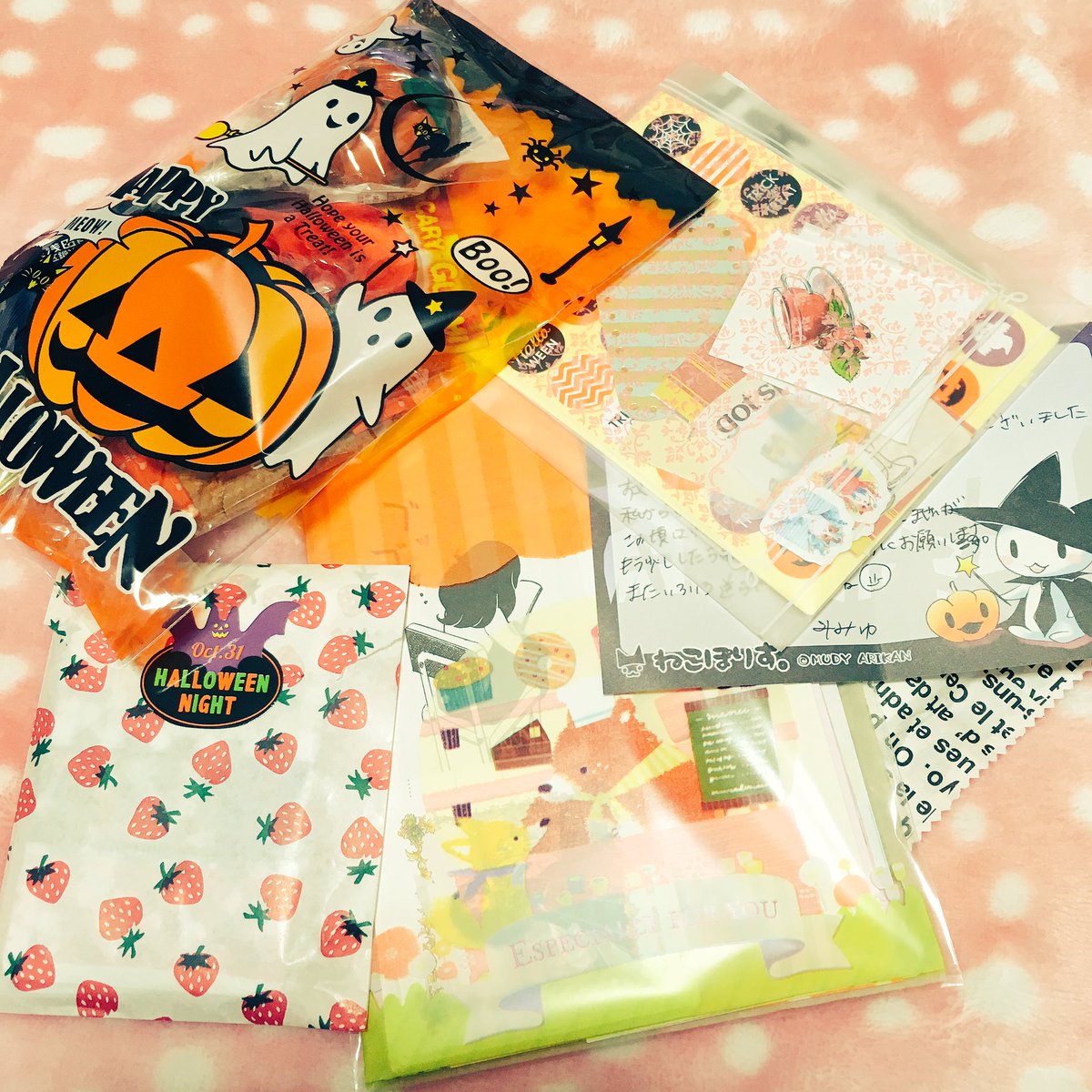 みみゆさん【】から、まさかのお礼便💌ありがたい😭お菓子はやはり、届いてすぐにいただいてしまった(ノ∀`笑))今回も可愛い みみゆさん【】から、まさかのお礼便💌ありがたい😭お菓子はやはり、届いてすぐにいただいてしまった(ノ∀`笑))今回も可愛い