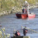 Search resumes for vehicle in Missouri River