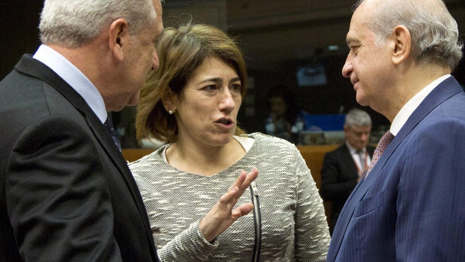 Portugal interior minister resigns over 106 wildfire deaths