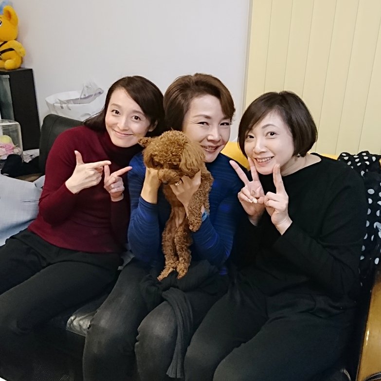 昨日ですが、某打ち合わせで、麻路さきさん、えまおゆうさん、月影瞳さんにお目に掛かりました♪ 昨日ですが、某打ち合わせで、麻路さきさん、えまおゆうさん、月影瞳さんにお目に掛かりました♪