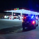 Robber holds up gas station with handgun
