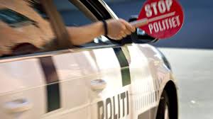 Hver 6. dødsulykke i trafikken skyldes alkohol. Lad bilen stå, hvis du er i tvivl.
#politidk https://t.co/gDgrEdh6OK