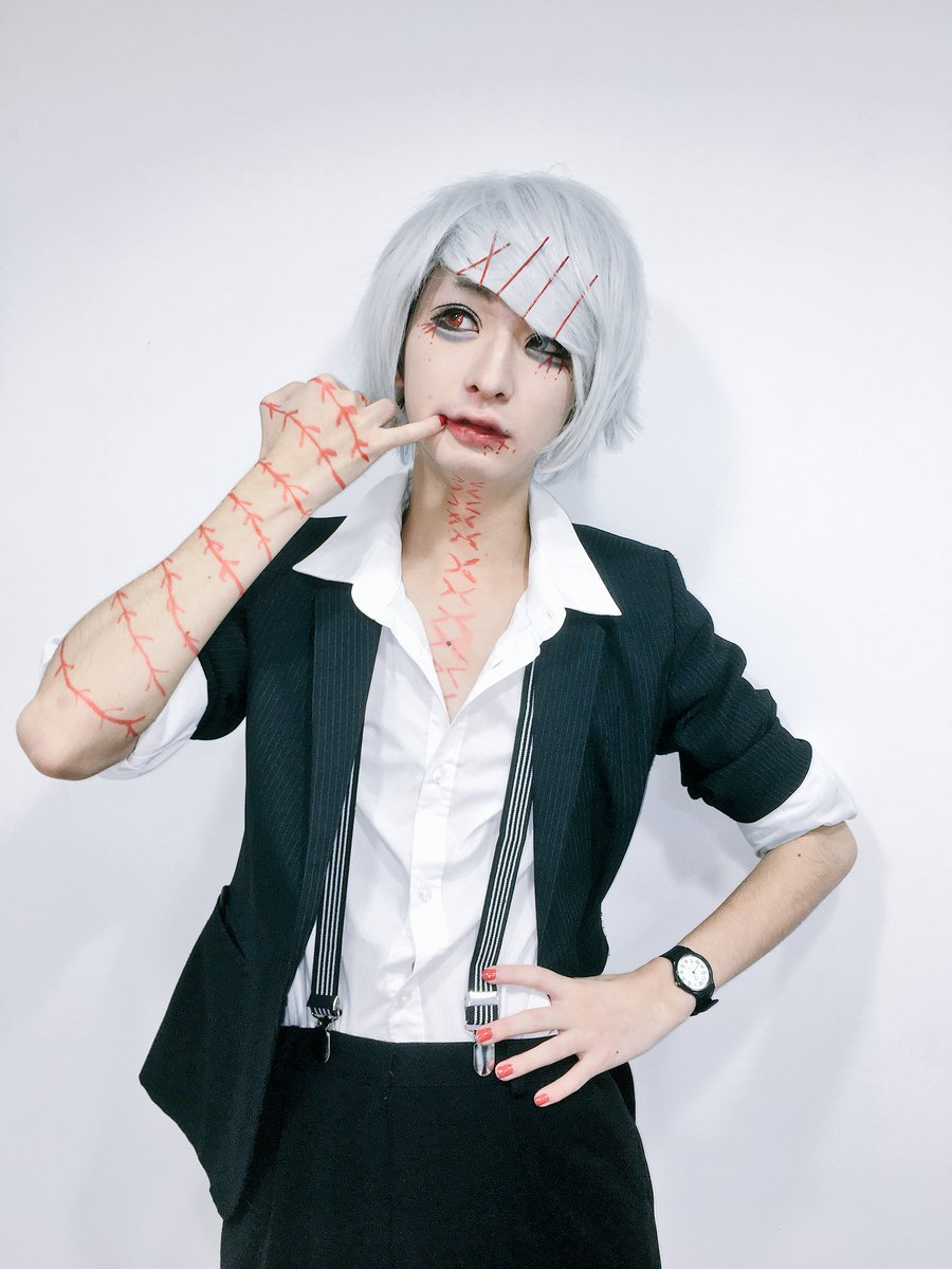 今日のファンミではよしきと『東京喰種』のコスプレしました!僕がやったキャラは「鈴屋什造」です!めっっっちゃ好きなキャラだ 今日のファンミではよしきと『東京喰種』のコスプレしました!僕がやったキャラは「鈴屋什造」です!めっっっちゃ好きなキャラだ
