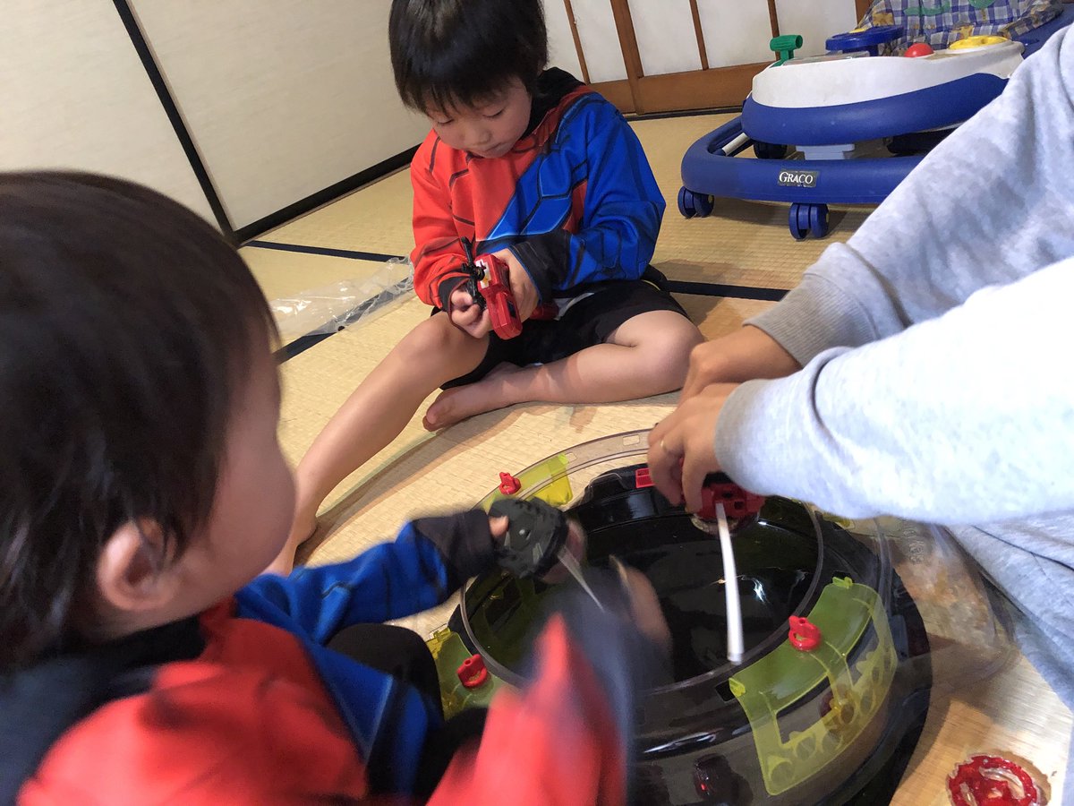 アドバイスくれた皆さんありがとうございました😊参考にして色々購入してきました✨あとは動画で紹介しまーす😍#ベイブレード# アドバイスくれた皆さんありがとうございました😊参考にして色々購入してきました✨あとは動画で紹介しまーす😍#ベイブレード#