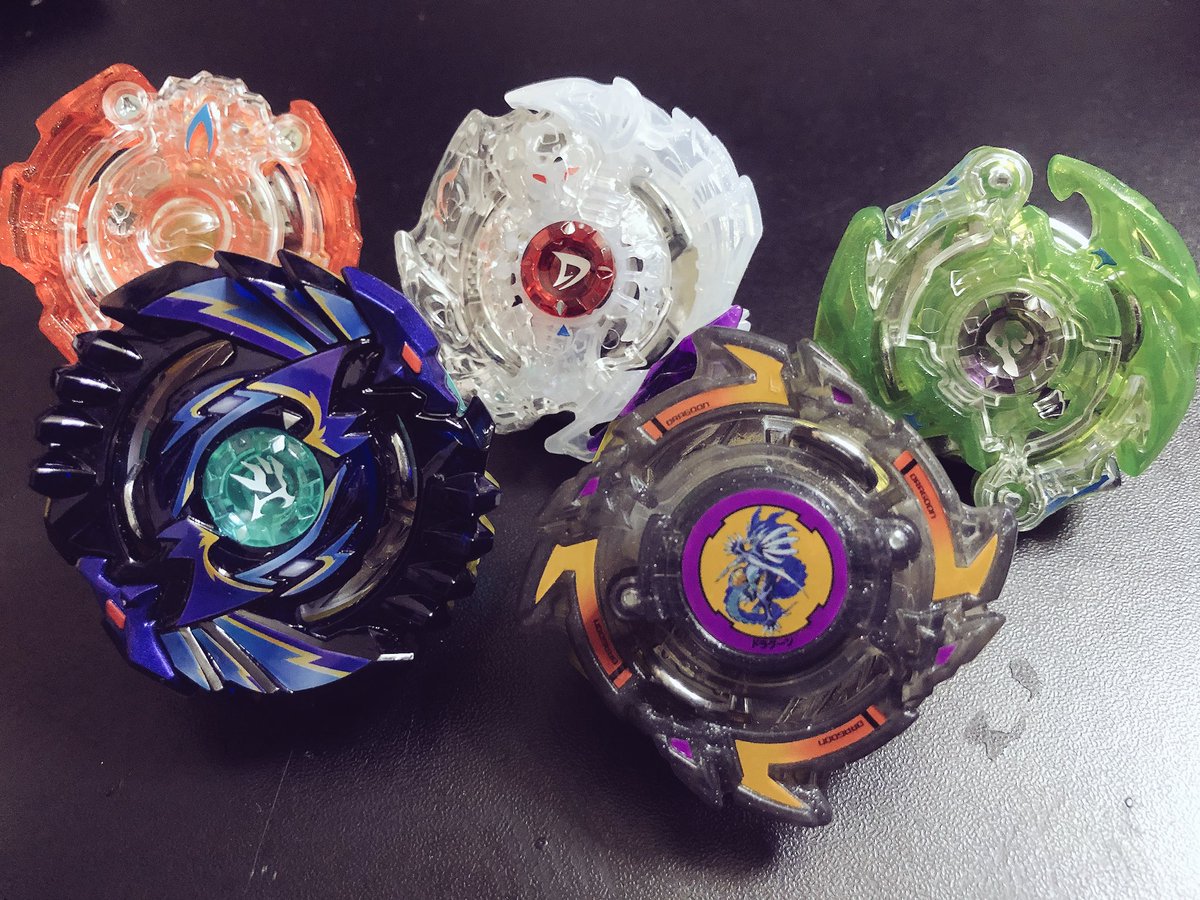 またベイブレードを買ってしまった…ドライガー当たらんかった😔 またベイブレードを買ってしまった…ドライガー当たらんかった😔