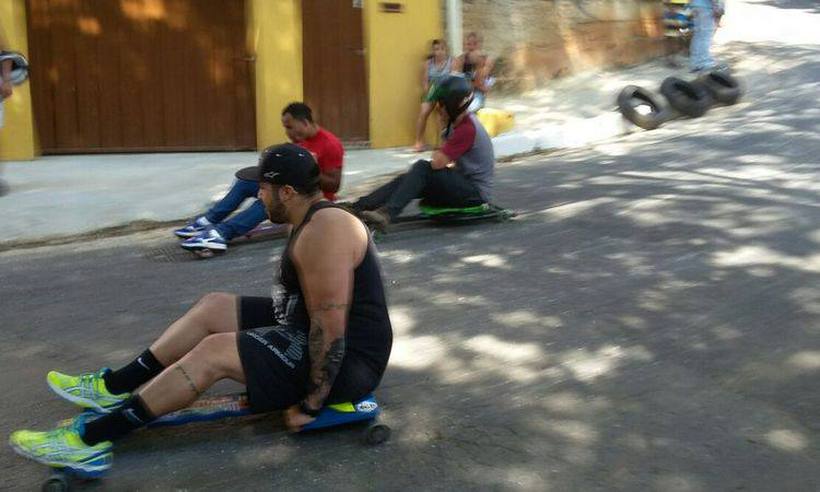 Carrinho de rolimã é atração em campeonato escolar na Região Norte de BH