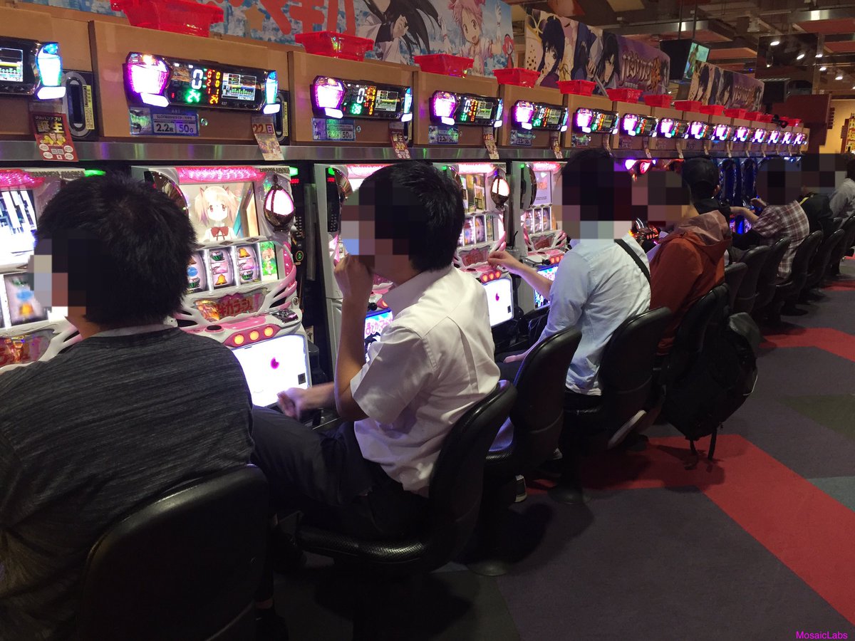 朝一は、絆・まどマギ初代・2が埋まりました🙌絆とまどマギが強いお店なので、ちょー楽しみ( ˆ♡ˆ )💕確定演出に期待っ! 朝一は、絆・まどマギ初代・2が埋まりました🙌絆とまどマギが強いお店なので、ちょー楽しみ( ˆ♡ˆ )💕確定演出に期待っ!