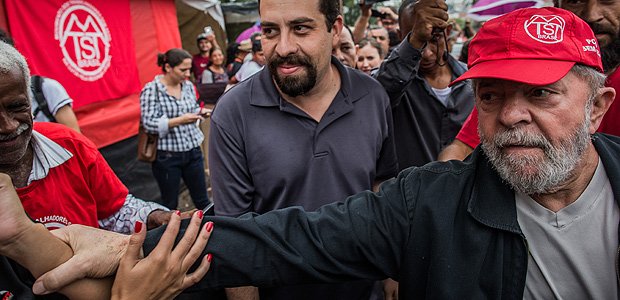 Ao lado de Boulos, Lula diz que vai doar sítio e tríplex aos sem-teto