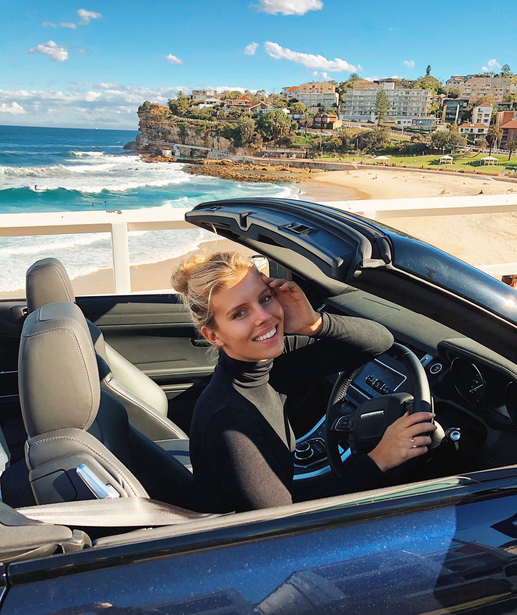 Always have to do “the drive of the beaches” when I get home to Sydney ????✨???????? Roof down in the @landroveraus ???????? https://t.co/stSYKpYC20