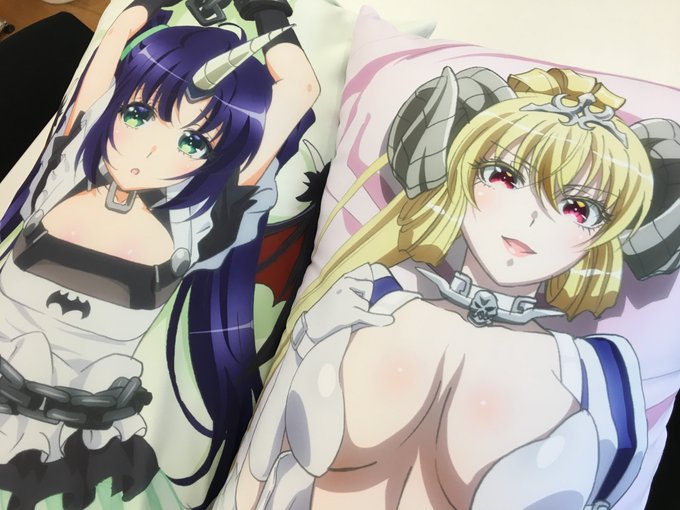 本日、魔王様お二方の抱き枕カバー縫製サンプルが到着しました。オススメポイントとあわせてご紹介いたします。 #大罪 本日、魔王様お二方の抱き枕カバー縫製サンプルが到着しました。オススメポイントとあわせてご紹介いたします。 #大罪